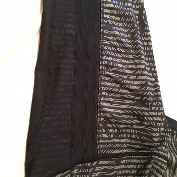 SOLD Lululemon Wunder Under Pant *Lux Limited - Picture 4 of 4