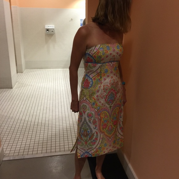 Dress - Picture 2 of 3