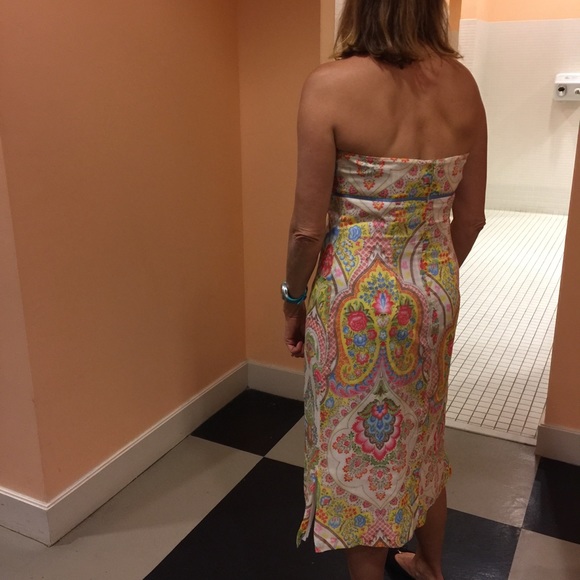 Dress - Picture 3 of 3