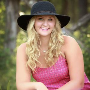 Meet your Posher, Lucy