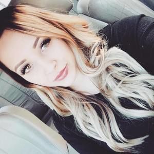 Meet your Posher, Olivia