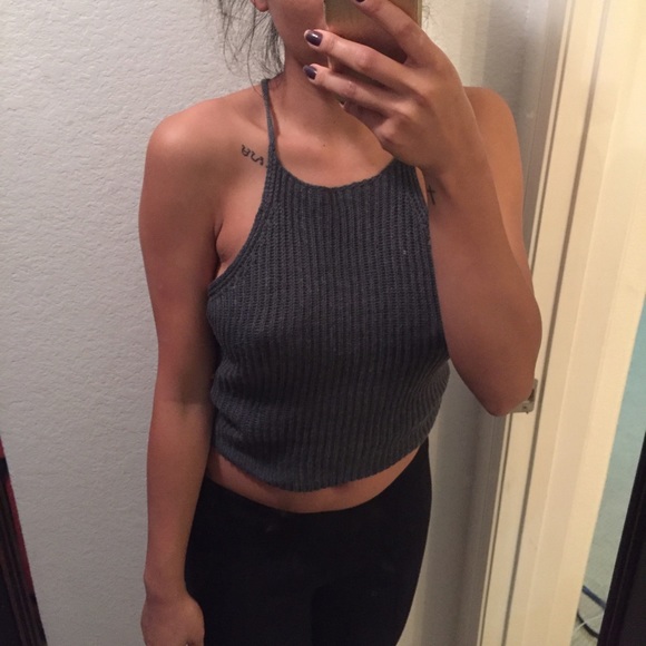 🚫 SOLD 🚫 Gray top
