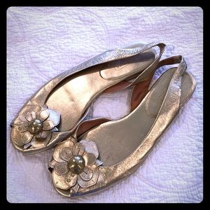 Metallic flats