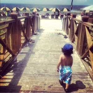 Meet your Posher, Crystal