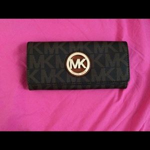 MK Fulton Brown Logo/Gold Carryall Wallet