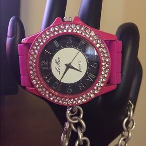 HOT PINK SILICONE BEZELED FASHION WATCH