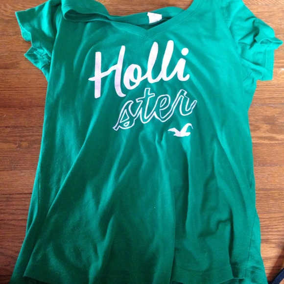 Hollister shirt