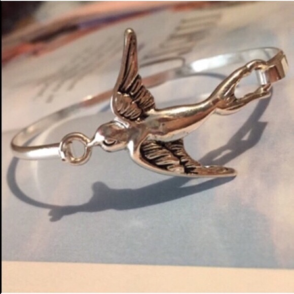 2/$20 Bird Bracelet silver - Picture 3 of 4