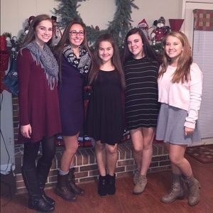 Meet your Posher, Caitlin