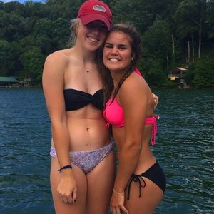 Meet your Posher, Abbie