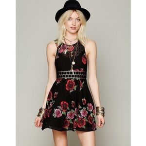 Free People fitted with daisies dress | like new 4