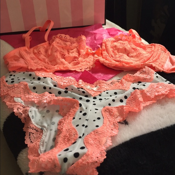 NWOT Victoria Secret Bra & Pantie