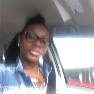 Meet your Posher, Eunice