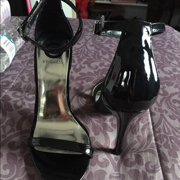 Guess heels - Picture 3 of 4