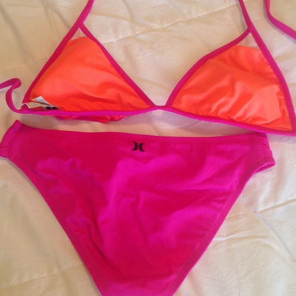 Bikini, Hurley top Medium, bottoms Small - Picture 2 of 2