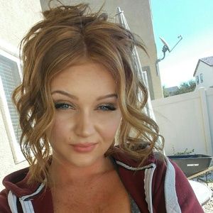 Meet your Posher, Stenesse