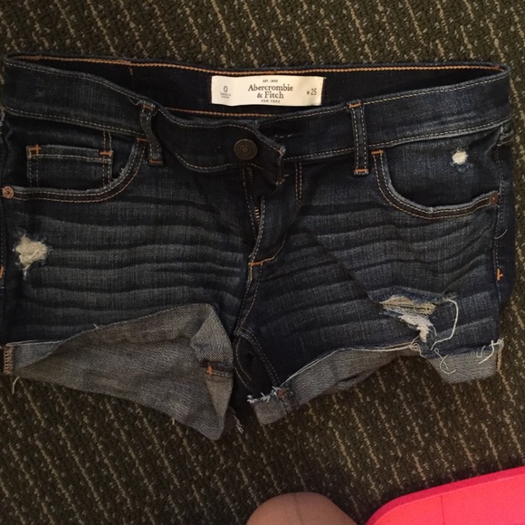 dark wash Abercrombie midi shorts 0