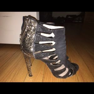 Vince Camuto black caged sandals