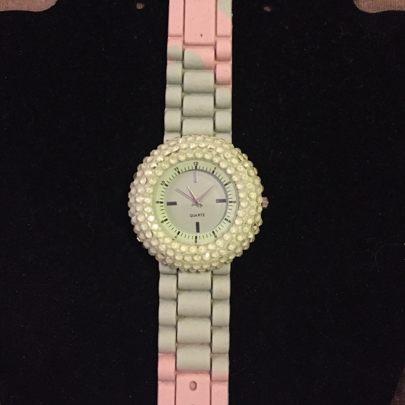 MINT GREEN/PEACH BEZELED FASHION WATCH