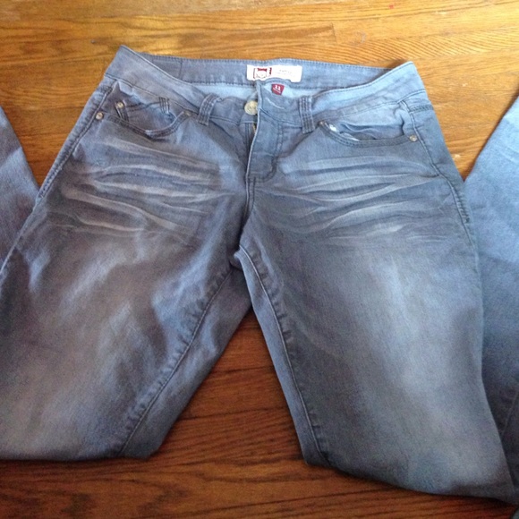 Gray jeans. Size 11 good condition.