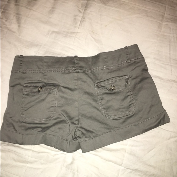Boutique shorts - Picture 3 of 3