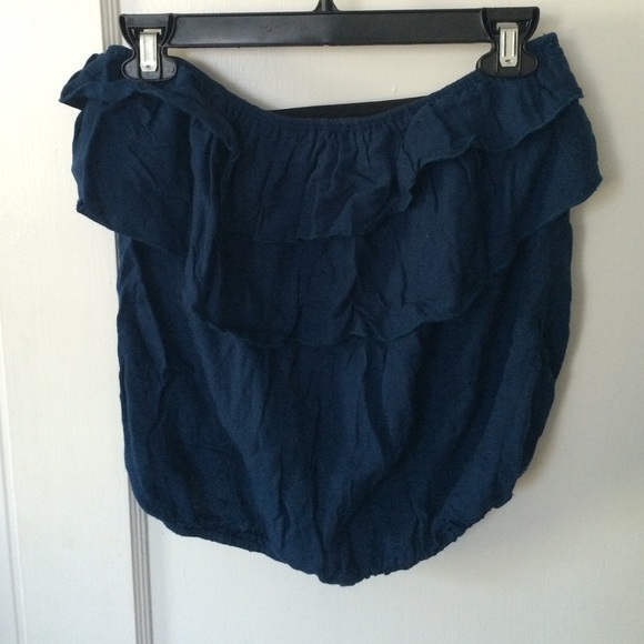 Backless tiered strapless top