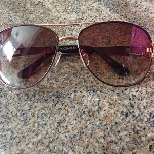 Meet your Posher, Carla