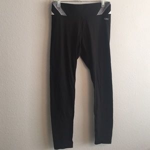 Victoria Secret Pink ultimate yoga leggings