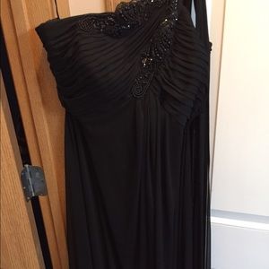 Black formal/prom dress