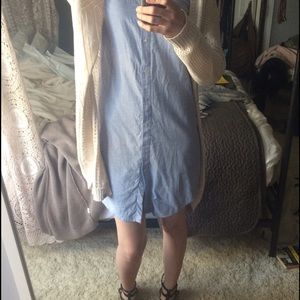 H&M / Collared Button-up Dress faux chambray
