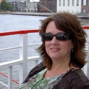 Meet your Posher, Leigh