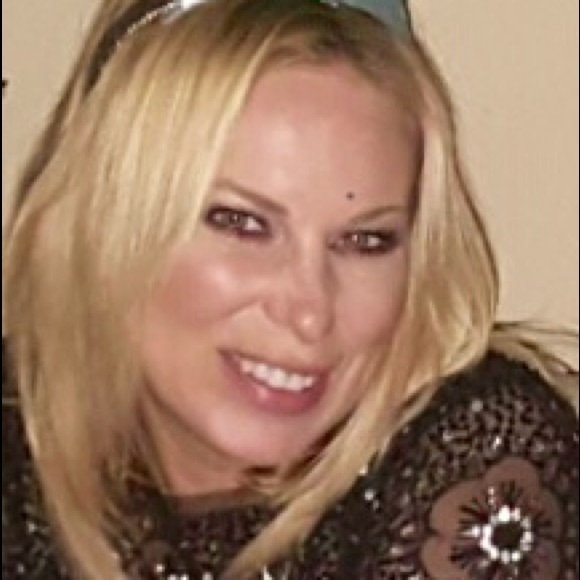 Meet your Posher, Carolyn