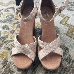 Toms wedges