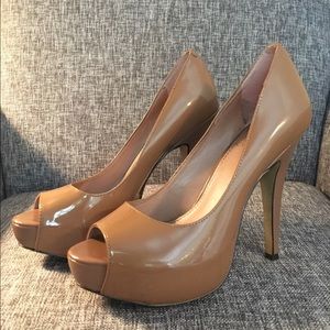 Vince Camuto pumps