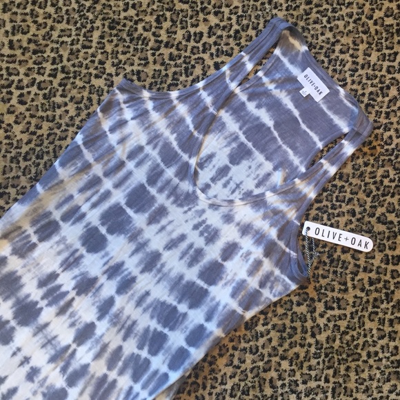 Olive & Oak Dresses & Skirts - AMAZING SPRING GREY TIE DYE CONTEMPORARY MAXI BNWT