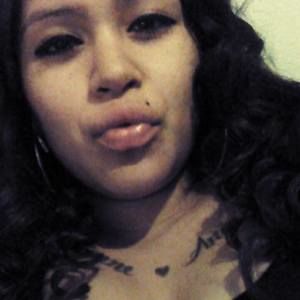 Meet your Posher, Miaa