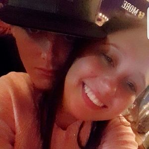 Meet your Posher, Veronica