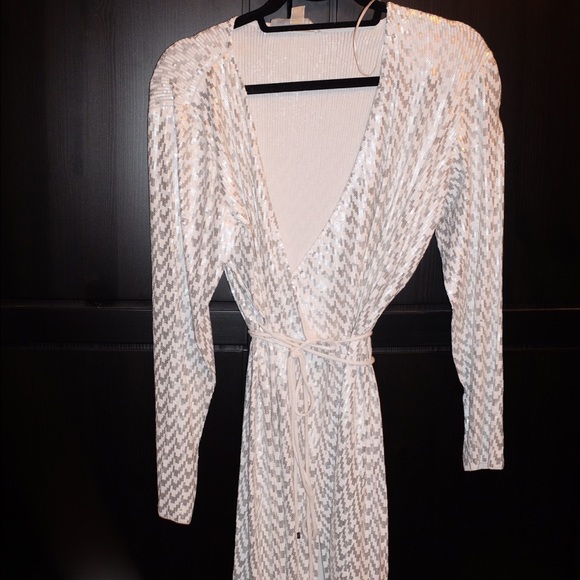 Beautiful squinted wrap dress