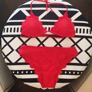Red scallop bikini