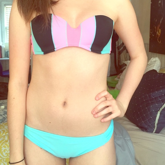 Victoria secret bikini top and matching bottoms