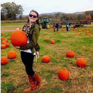 Meet your Posher, Samantha