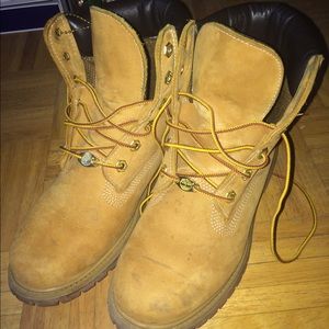 W's 8.5 Timberlands
