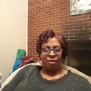 Meet your Posher, Cassandra