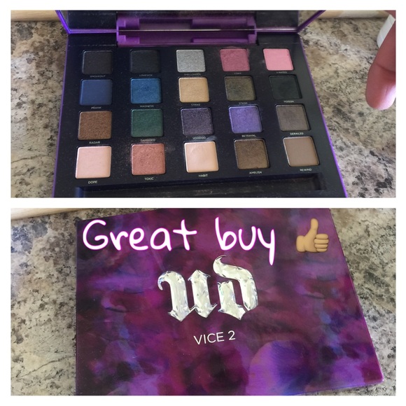 Eyeshadow palette