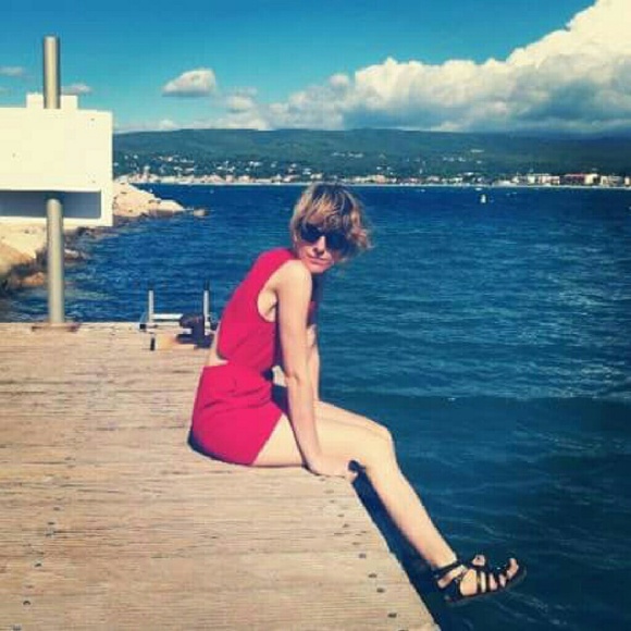 Red short dress Urban Outfitters - Picture 1 of 1