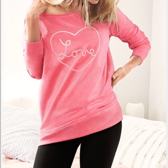 Victoria's Secret Tops - 🎉1 DAY SALE🎉Victoria's Secret oversized tunic