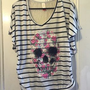 Shirt with floral skull
