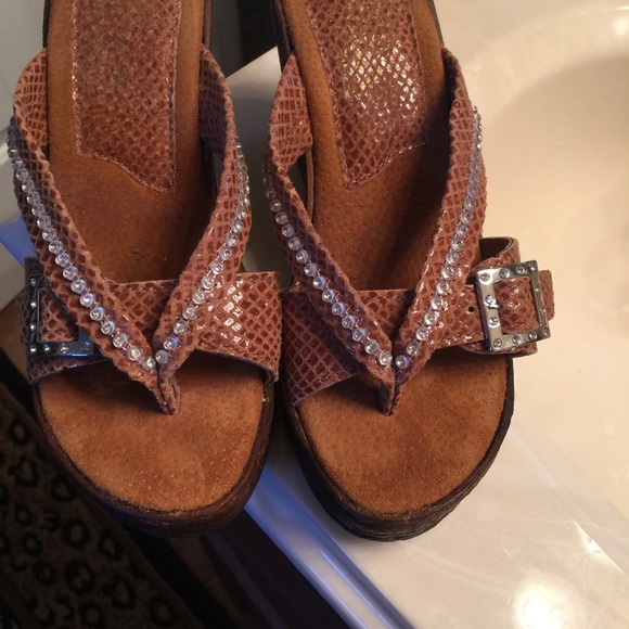 Sandals - Picture 2 of 2