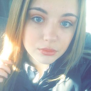 Meet your Posher, Carlee