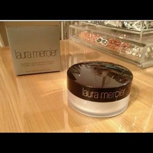 LAURA MERCIER LOOSE SETTING POWDER